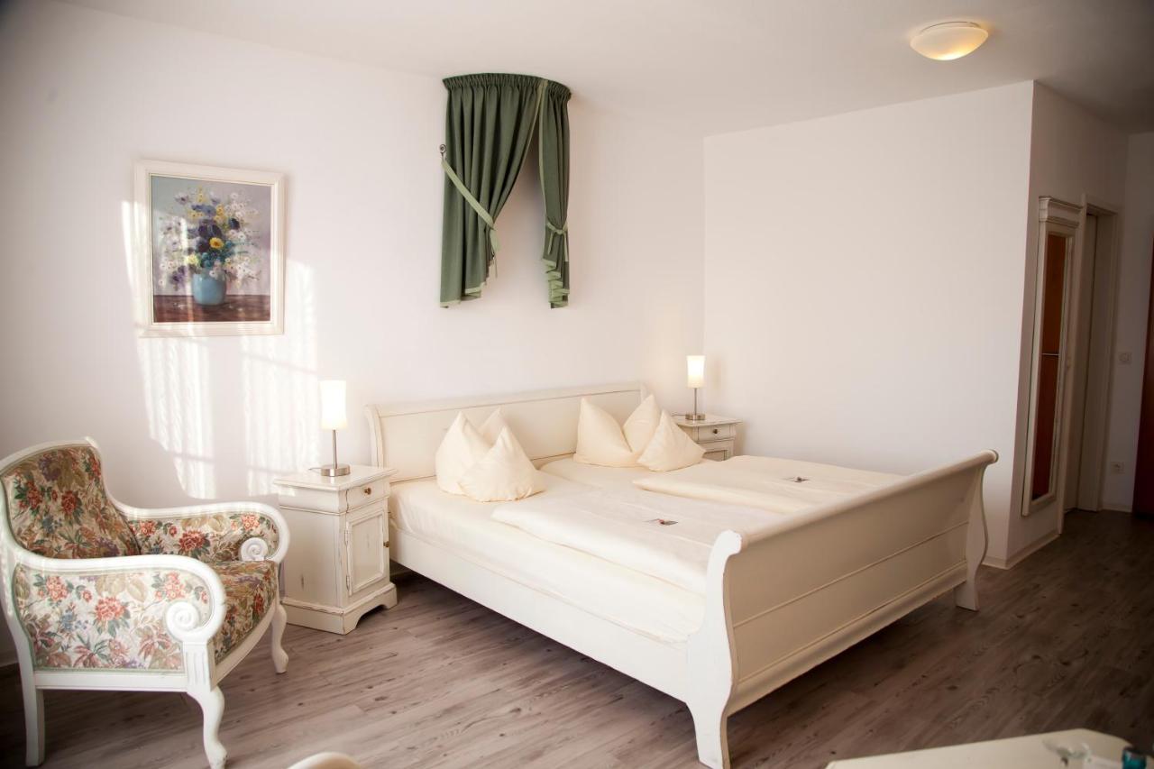 Flair Hotel Reuner Цоссен Экстерьер фото